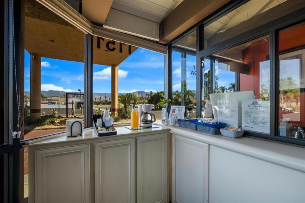 Americas Best Value Inn Redlands San Bernardino Buitenkant foto